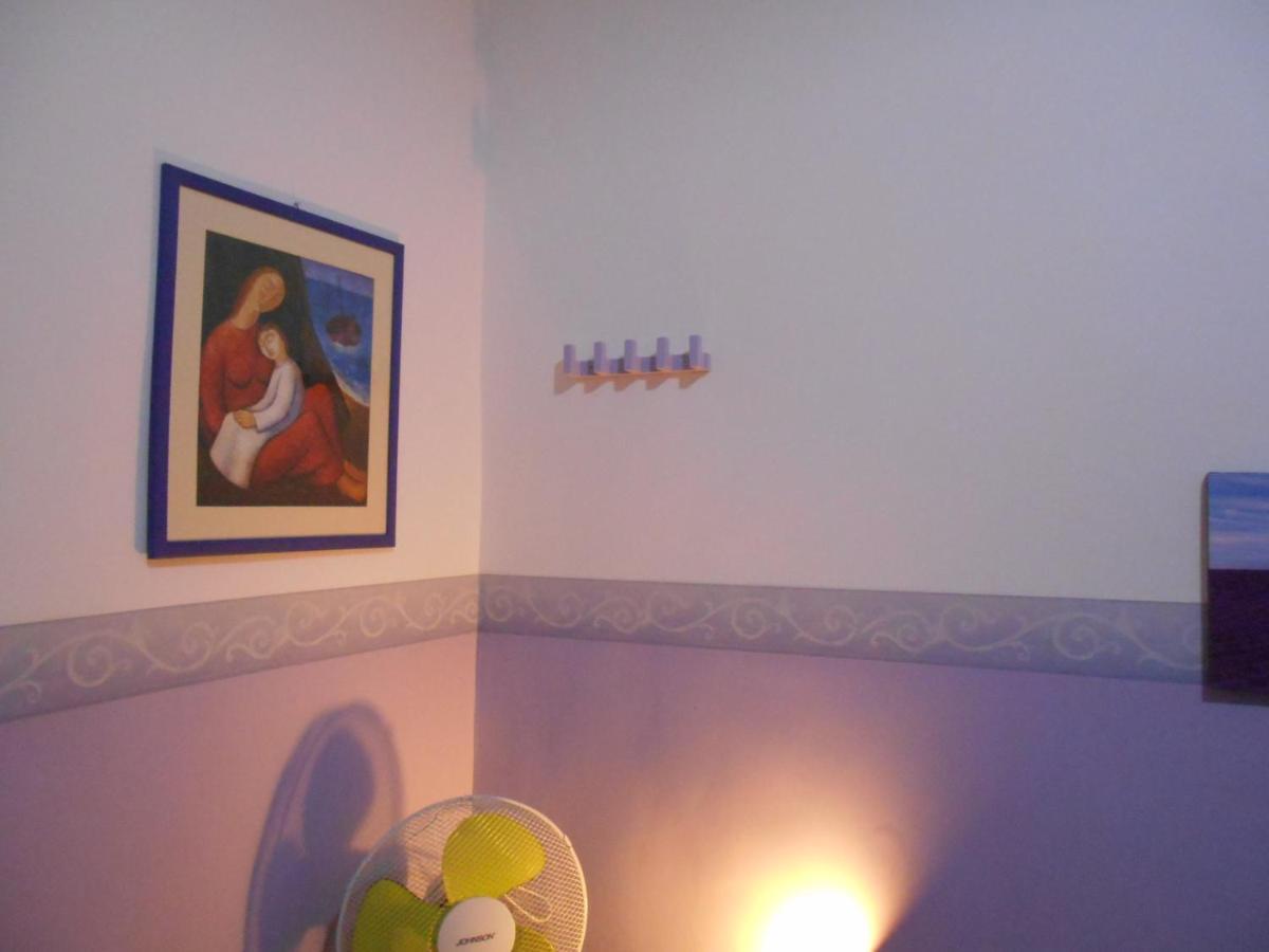 Robby'S House Bed & Breakfast วีโกเอเกวนเซ ภายนอก รูปภาพ